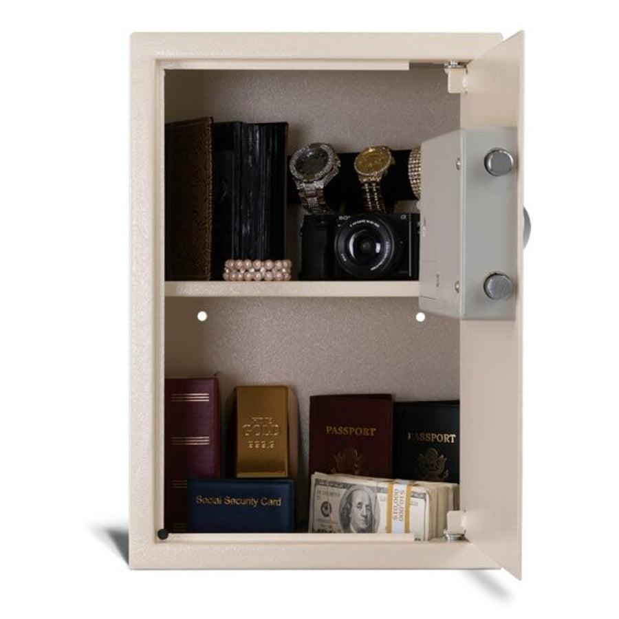 AMSEC EST2014 interior with valuables on removable shelf