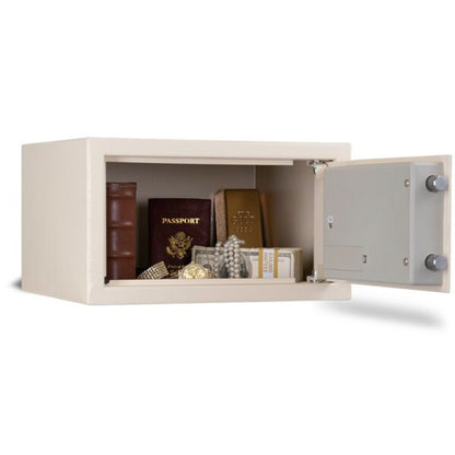 AMSEC EST916 interior angled view with valuables